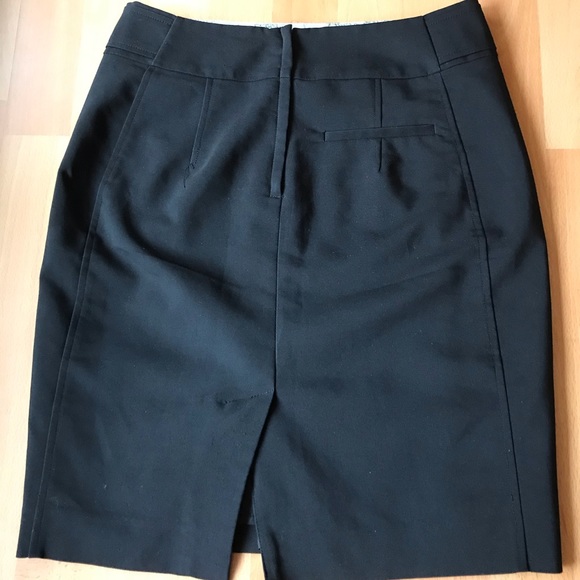 Black straight skirt - size 6 - Picture 3 of 7